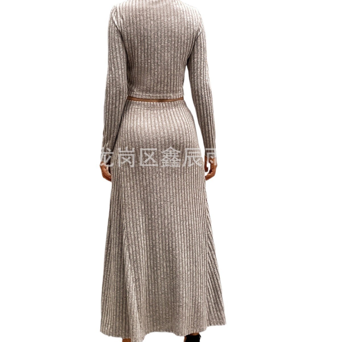 Winter Clothing For Women - ชุดเสื้อผ้าผู้หญิงสำหรับฤดูหนาว ชุดเซ็ต 2 ชิ้น ทรงเข้ารูป แขนยาว